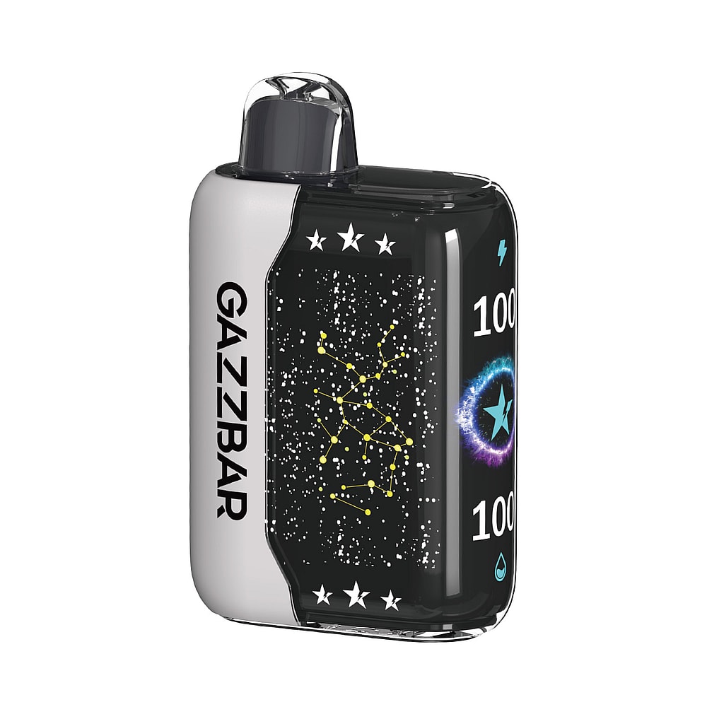 Un dispositivo di svapo rettangolare con una parte anteriore nera, che mostra un motivo a costellazione, stelle e il livello della batteria 100% sul lato. Il nome del marchio "GAZZBAR" è stampato sul lato bianco.