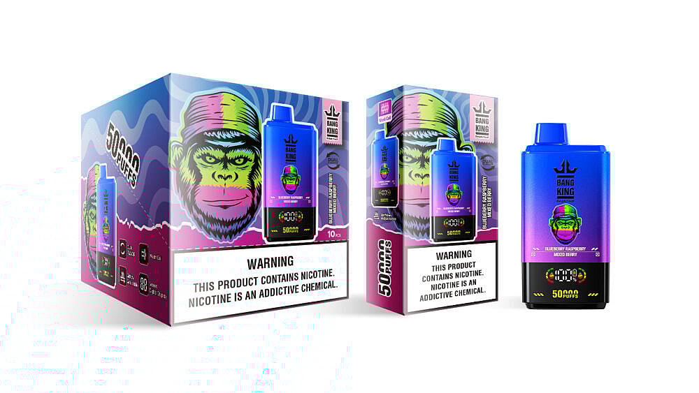 Duas caixas descartáveis para vaporizador Bang King com um colorido desenho de macaco, rotuladas como "Blueberry Raspberry Mixed Berry" e "50.000 Puffs" em um fundo vibrante com rótulos de advertência sobre nicotina.