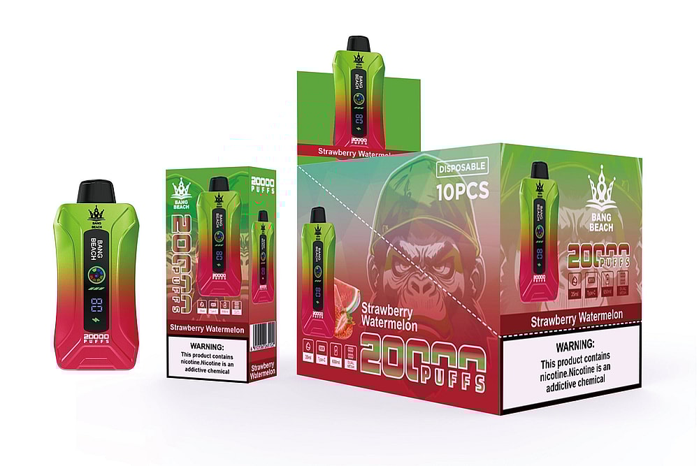 Confezione di un prodotto per svapo usa e getta etichettato "Bang Beach", con capacità di 20.000 boccate, aroma di fragola e anguria e display digitale.