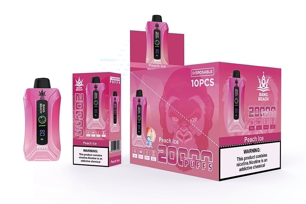 Confezione rosa monouso per dispositivo di svapo con "Bang Beach", "Peach Ice" e "20.000 Puffs" ben visibili. L'etichetta di avvertenza recita: "Questo prodotto contiene nicotina. La nicotina è una sostanza chimica che crea dipendenza".