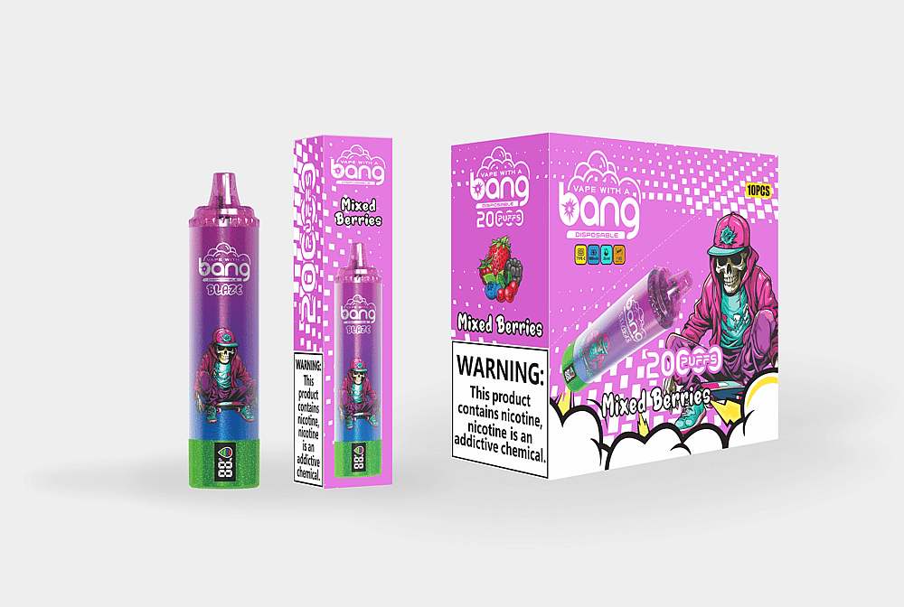 Diseño de empaque para un producto de vapeo desechable llamado "Bang", que presenta un dispositivo morado y verde con sabor a "Mixed Berries", una caja vibrante con un esqueleto vestido de calle y una etiqueta de advertencia de nicotina.