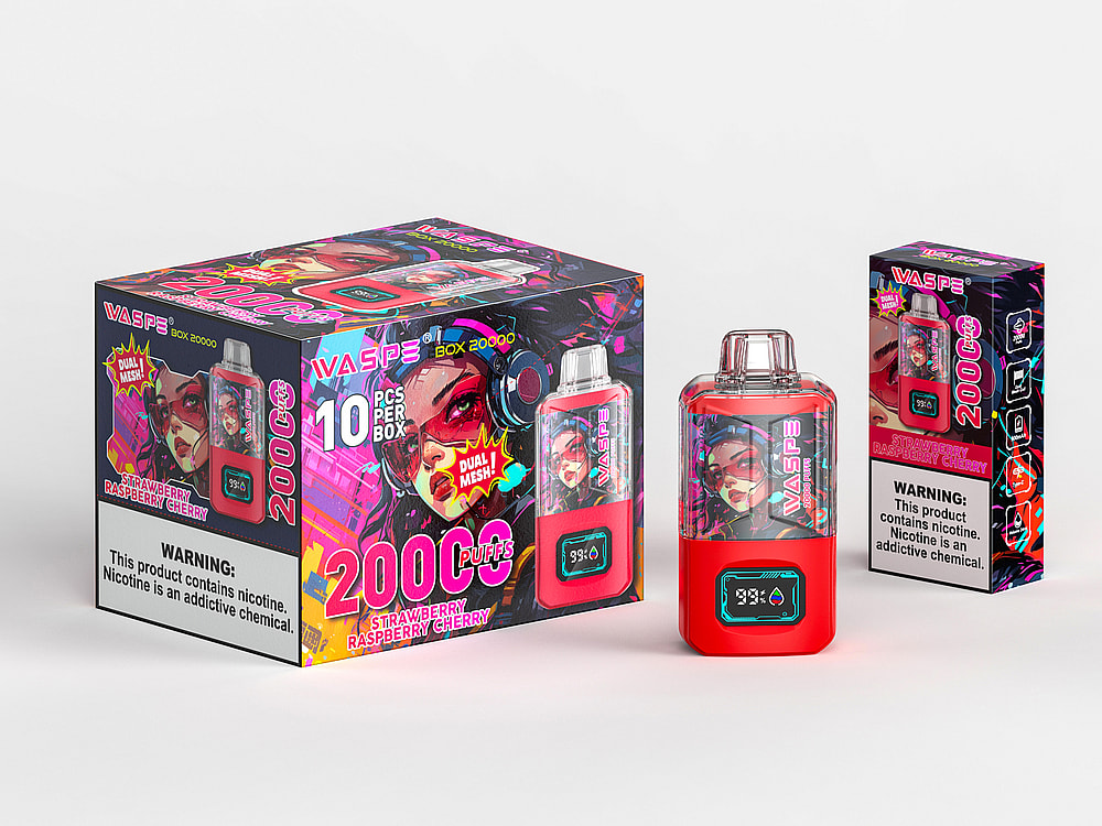 Un dispositivo per svapare e la sua confezione raffigurante un vivace volto di donna con le cuffie, con l'etichetta "WASPE BOX 20000" al gusto di fragola, lampone e ciliegia e avvertenze sulla nicotina.