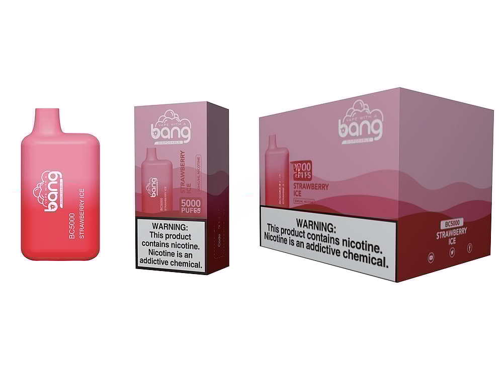 Dispositivo per svapare Bang BC5000 Strawberry Ice, mostrato insieme alla confezione, con un design sfumato rosa e rosso e un'etichetta di avvertenza sulla nicotina.