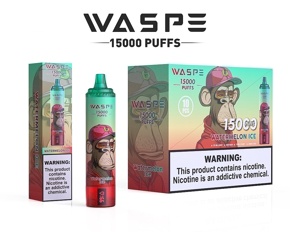 Un prodotto per svapare con il marchio "WASPE 15000 PUFFS", caratterizzato dal sapore di ghiaccio all'anguria e da una scimmia dei cartoni animati che indossa una felpa con cappuccio rossa e un berretto sulla confezione. La scatola ha un'etichetta di avvertenza sulla nicotina che afferma: "Questo prodotto contiene nicotina. La nicotina è una sostanza chimica che crea dipendenza".