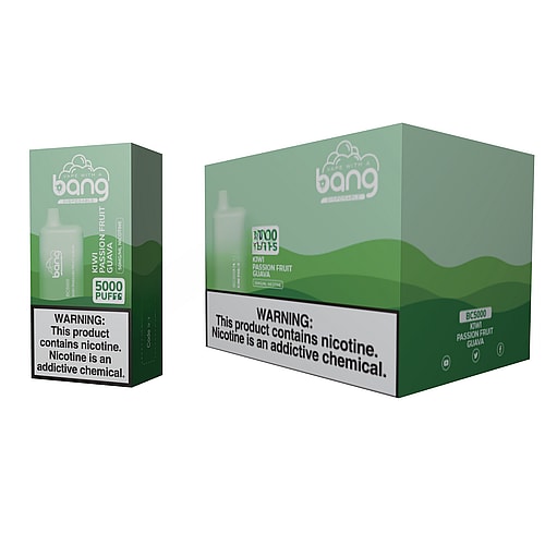 Un dispositivo per svapare verde con l'etichetta "Bang BC5000 Kiwi Passion Fruit Guava" accanto alla sua confezione abbinata, che mostra lo stesso marchio e un'avvertenza sulla nicotina.