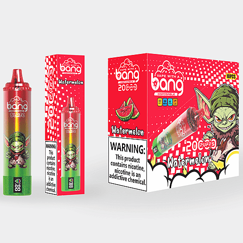 Diseño de empaque para vaporizador desechable "Bang" con sabor a sandía, que presenta un dispositivo de vaporizador rojo y verde, un empaque rojo a juego y un personaje de duende de dibujos animados junto con gráficos de sandía.