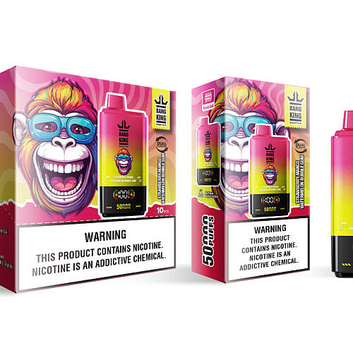 Embalagem colorida para um produto de vaporizador com um macaco de desenho animado com óculos grandes e cores brilhantes, exibindo o nome do produto 'Bang King' junto com informações sobre o sabor e um aviso sobre a nicotina, acompanhado de um dispositivo de vaporizador mostrando um contador digital de tragadas.