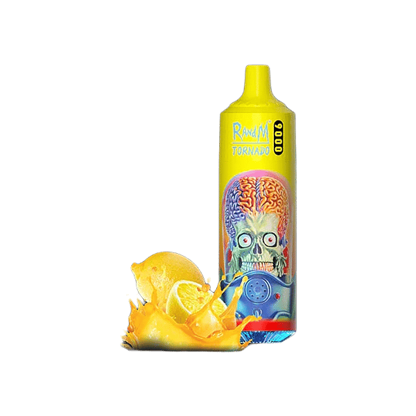 Un dispositivo per svapare giallo raffigurante un cervello e un teschio, con l'etichetta "R and M Tornado 9000", con spruzzi di succo di limone e fette di limone sul fondo.